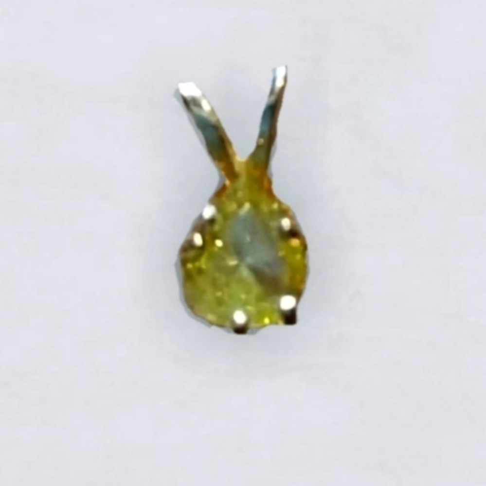 💛Yellow pear diamond pendant .33ct. Unique